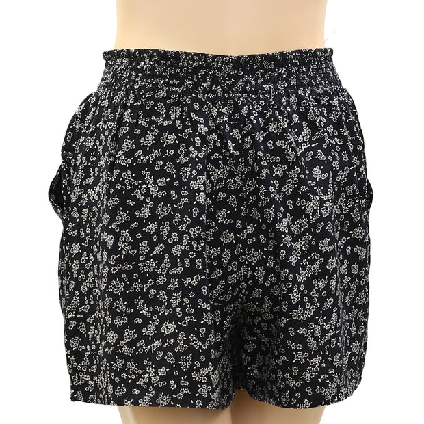 Pins & Needles Urban Outfitters Ditsy Printed Shorts