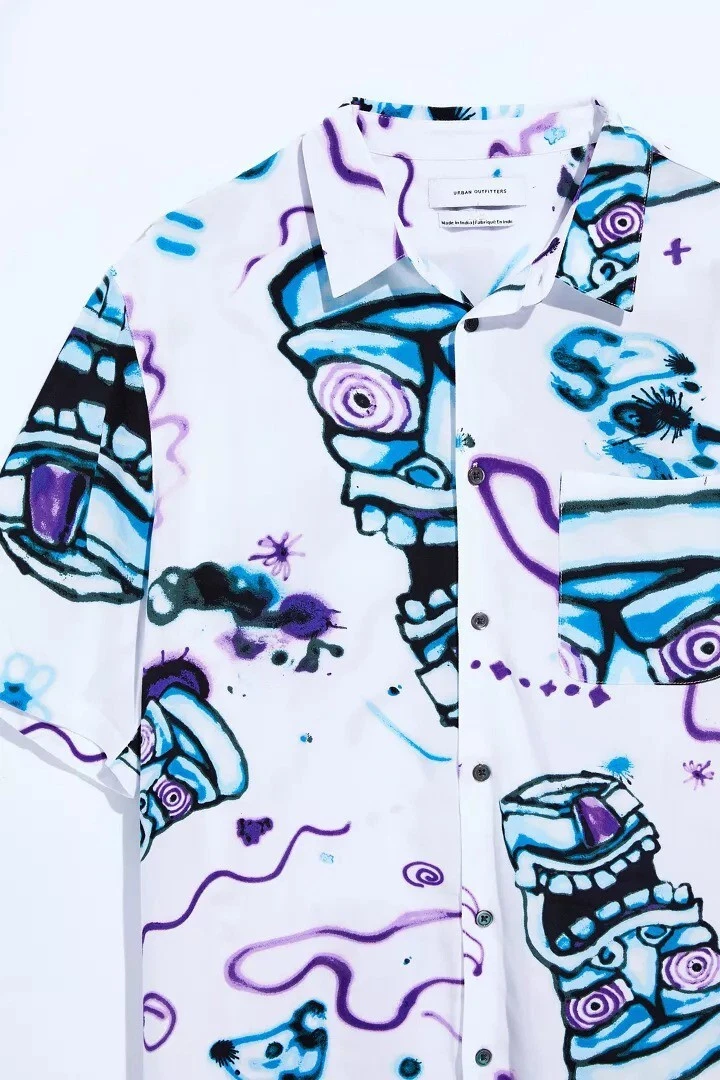 Urban Outfitters UO Face Print Short Sleeve Button-Down Men's Shirt