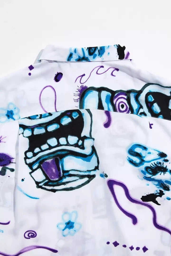 Urban Outfitters UO Face Print Short Sleeve Button-Down Men's Shirt