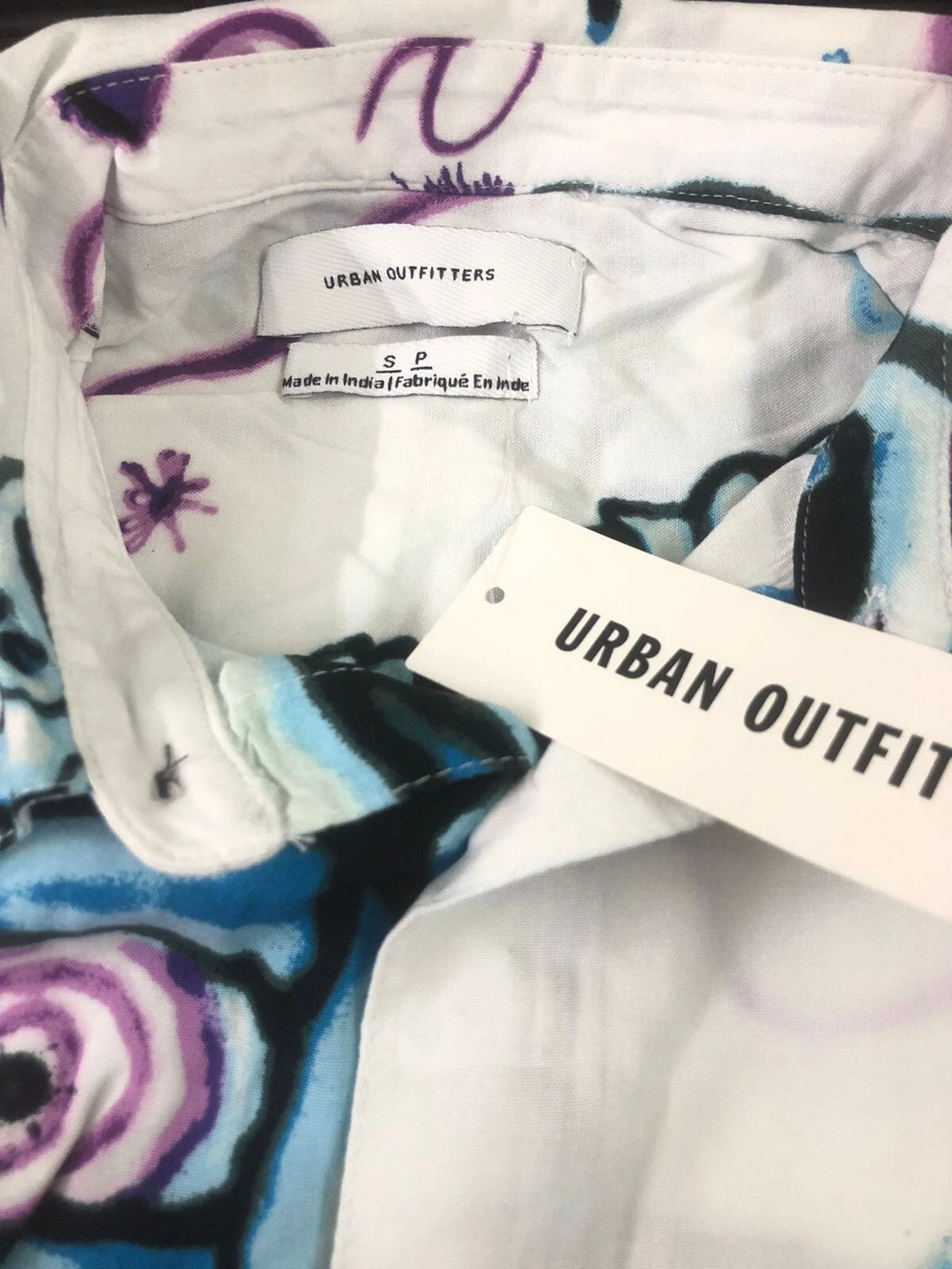 Urban Outfitters UO Face Print Short Sleeve Button-Down Men's Shirt