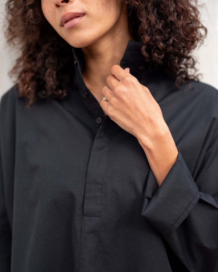 Voyageur By Mersea Emerson Pop Up Collar Top