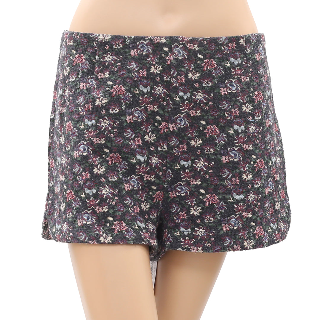 Kimchi Blue Urban Outfitters Floral Printed Shorts