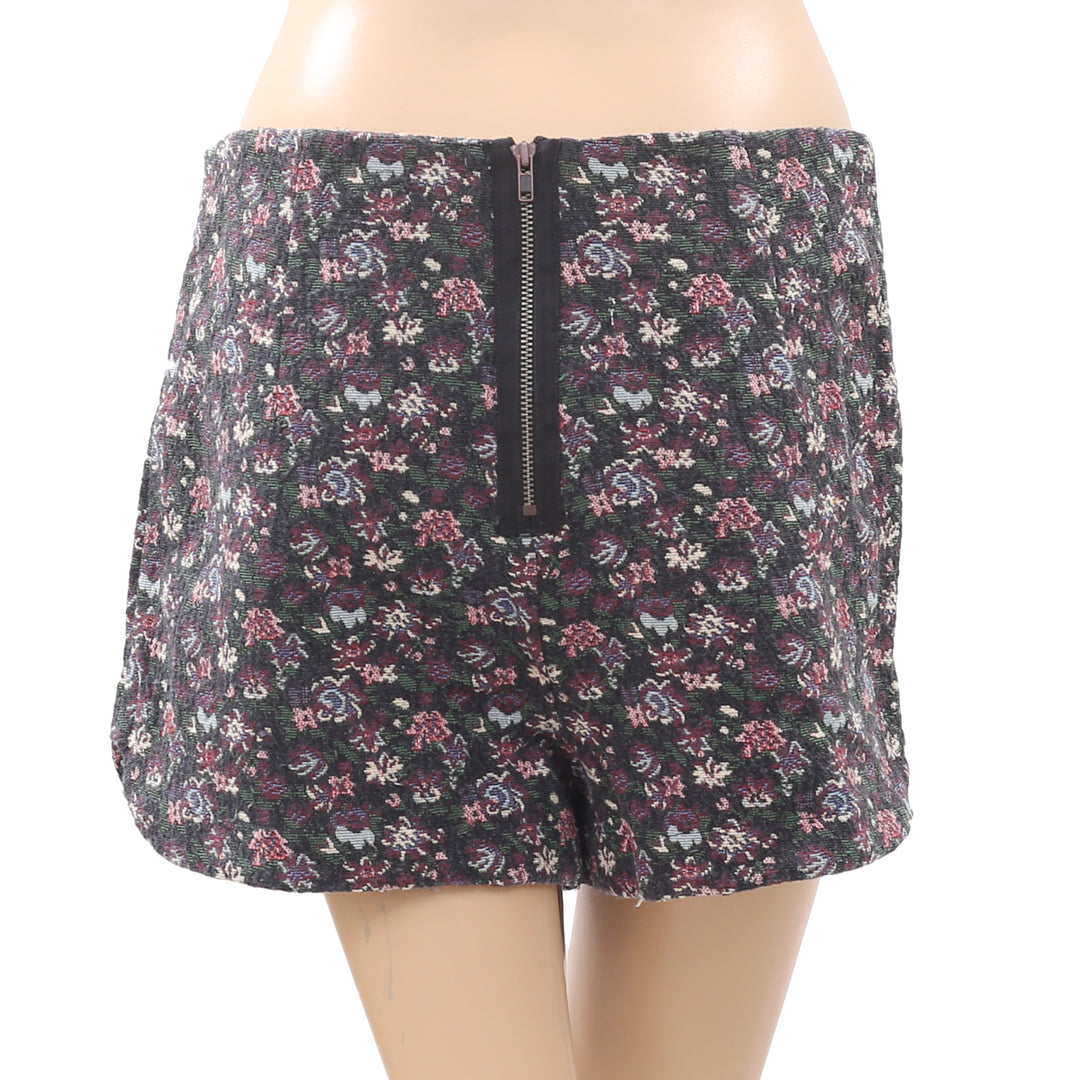 Kimchi Blue Urban Outfitters Floral Printed Shorts