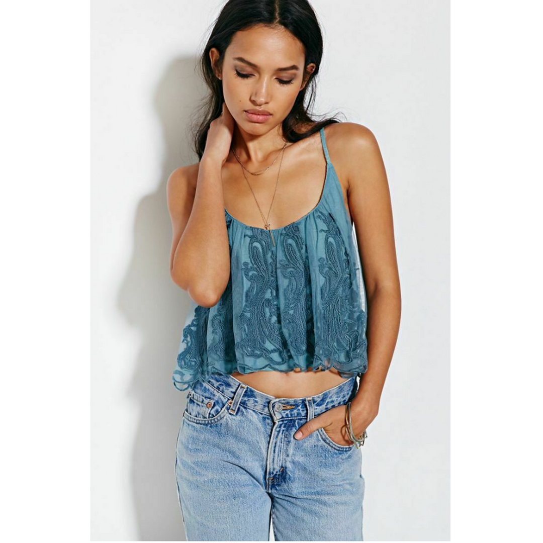 Kimchi Blue Urban Outfitters Scalloped-Edge Swing Cami Top Kimchi Blue Urban Outfitters Scalloped-Edge Swing Cami Top