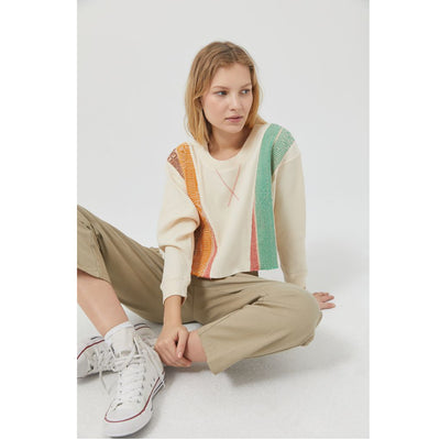 Urban Outfitters Saskia 拼接刺绣保暖卫衣短款上衣