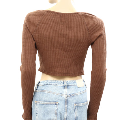 BDG Urban Outfitters Theo Notch Neck Long Sleeve Tee Cropped Top