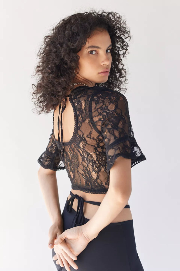 Urban Outfitters UO Jacqueline Lace Cropped Top S