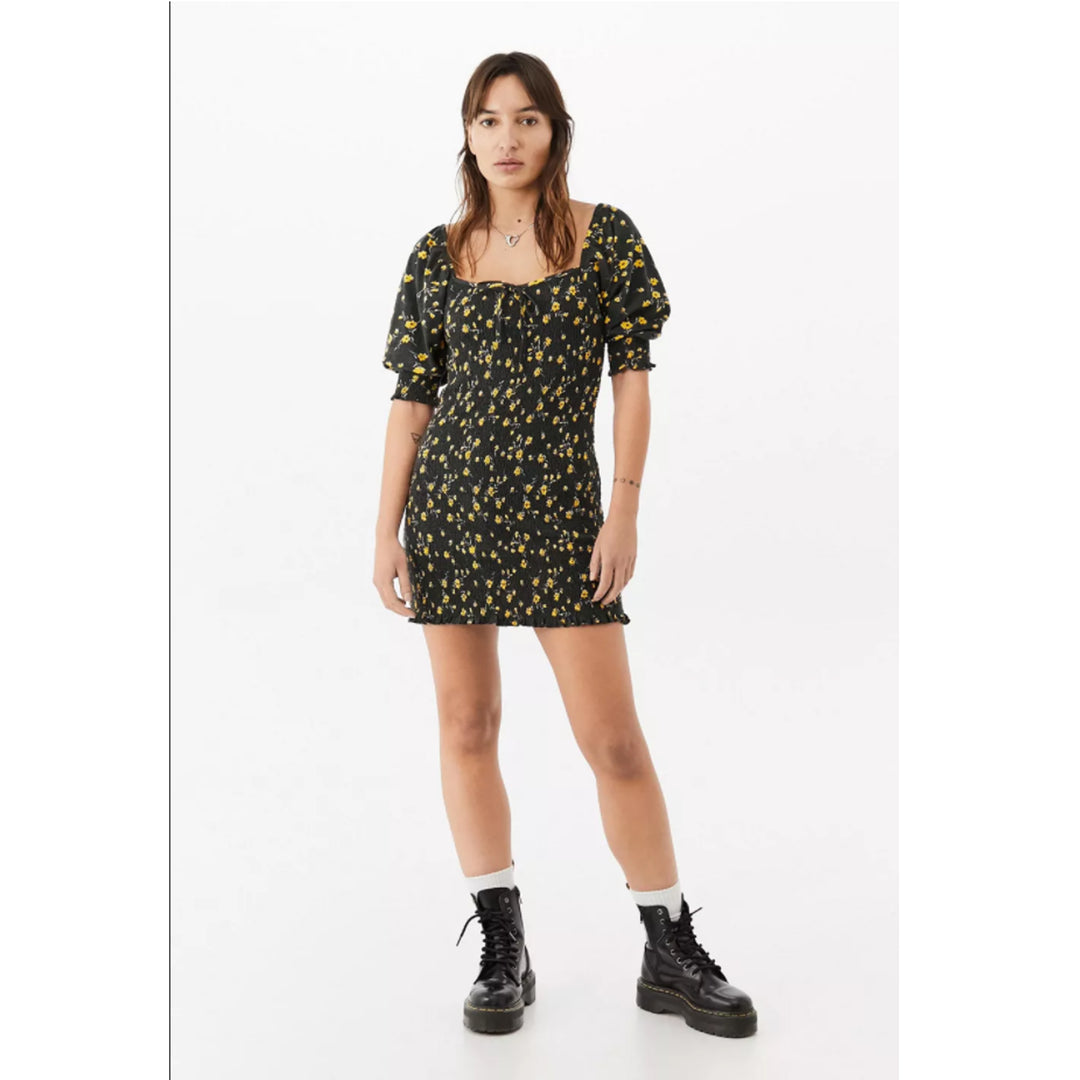 Urban Outfitters UO Ditsy Floral Smocked Mini Dress – White Chocolate Couture