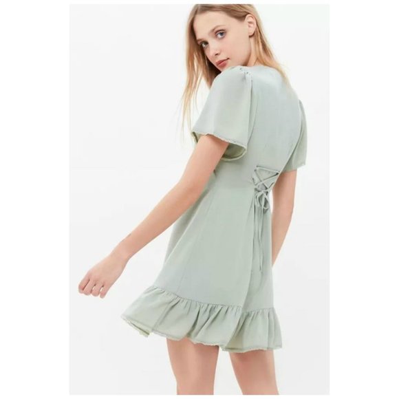 urban outfitters mint green dress Urban Outfitters Mint Green Cotton One Shoulder Cut Out Midi Dress - size XS 0-2