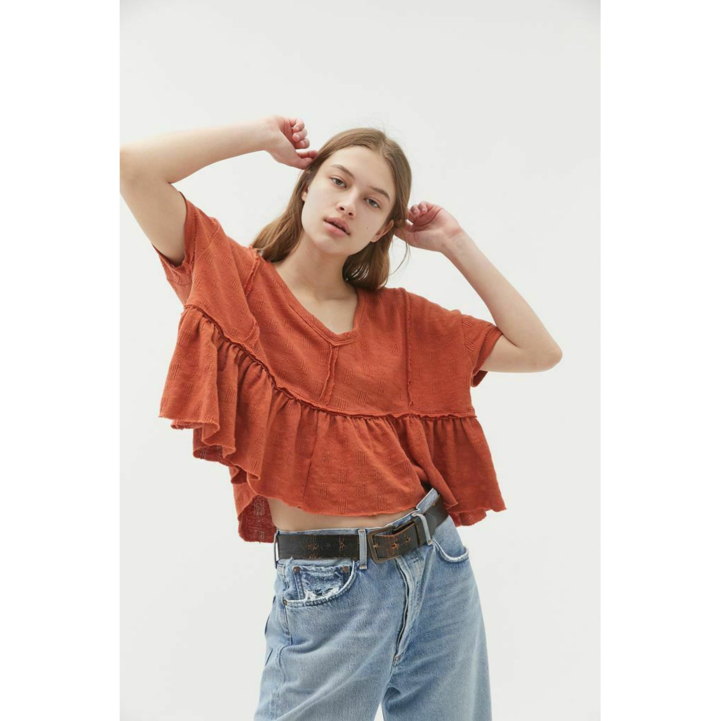 Urban Outfitters 半荷叶边短款 T 恤 S